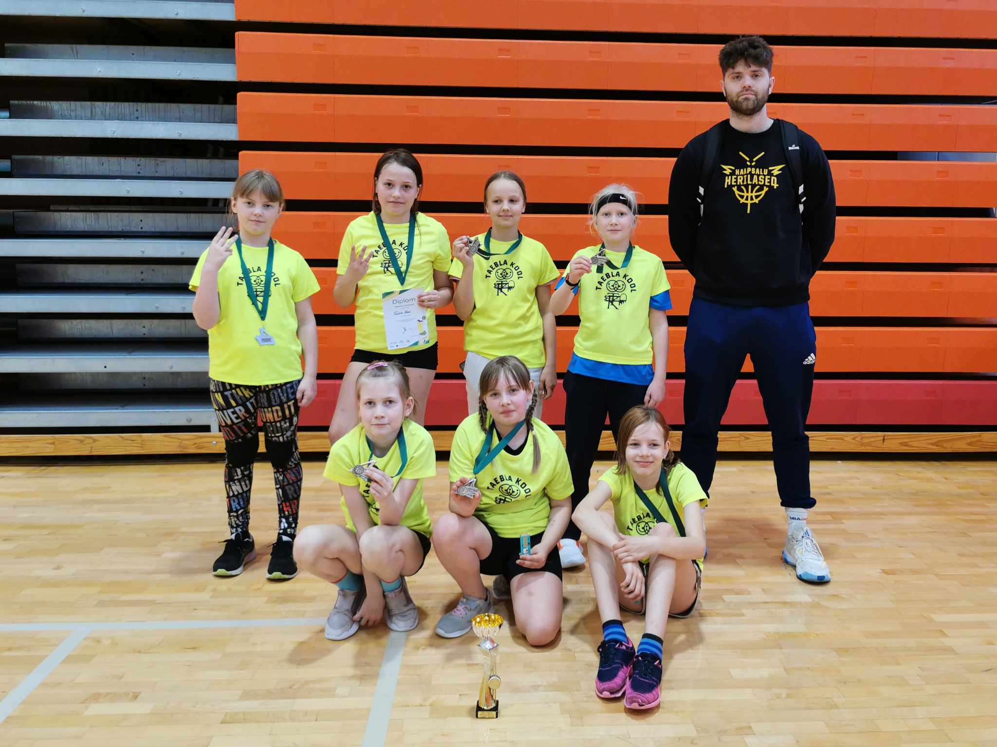 Selle nädala algul peeti Pärnu Spordihallis Lääne regiooni rahvastepallivõistlusi, kus panid ennast proovile 1.–3. ja 4.–5. klassi tüdrukud ja poisid. Osalemas 