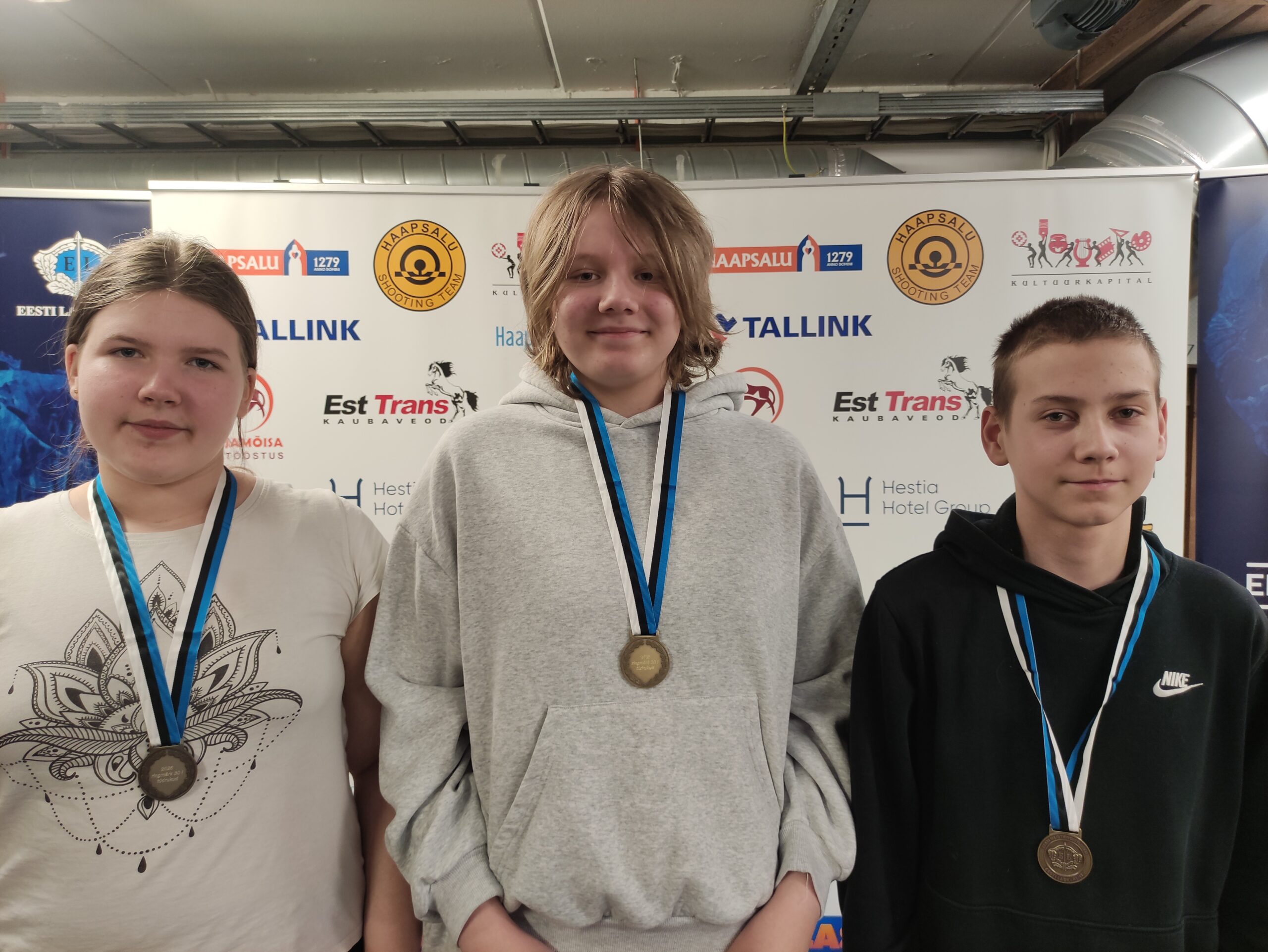 Haapsalus toimusid Eesti C-vanuseklassi (kuni 14 aastased) meistrivõistlused. Ehk siis laskmises kõige noorem vanuseklass. Meie noortel läks hästi. Väga hästi m